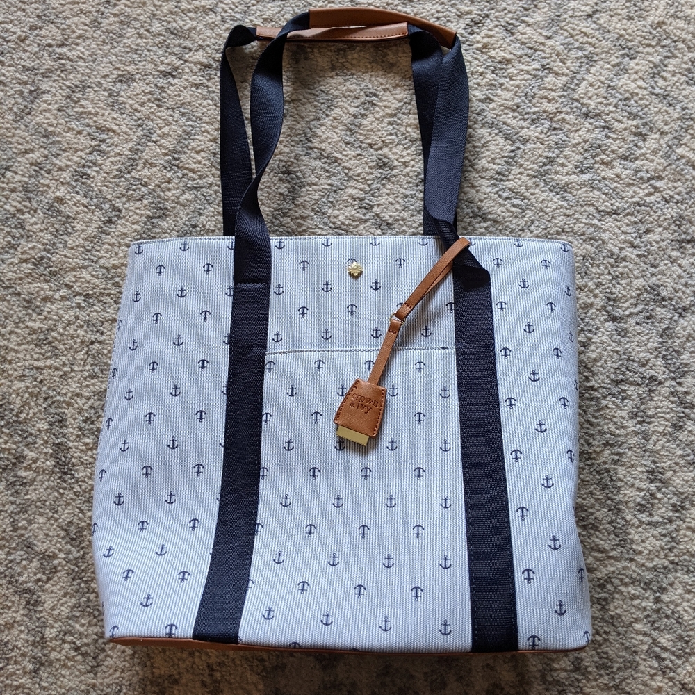 Crown & Ivy Tote